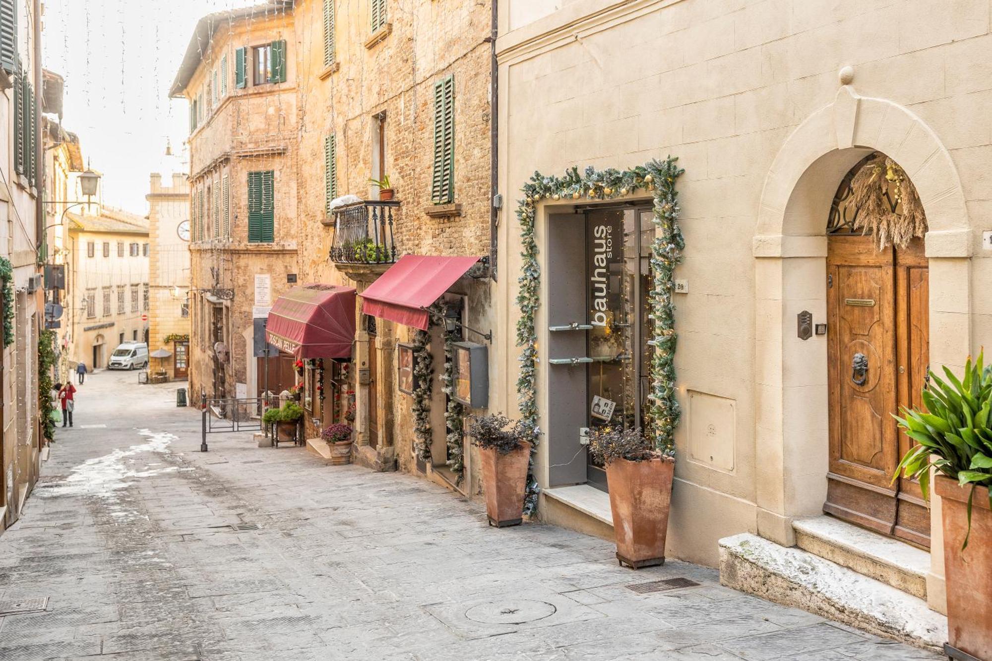 Stefania Townhouse Apartment Montepulciano Exterior photo